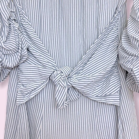 Lovers + Friends Coastal Blouse White Blue Off The Shoulder Ruffled Top Size XS - Picture 3 of 10